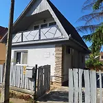 Apartment Nikolett *