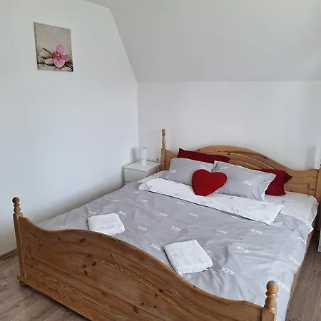 Nikolett Apartament