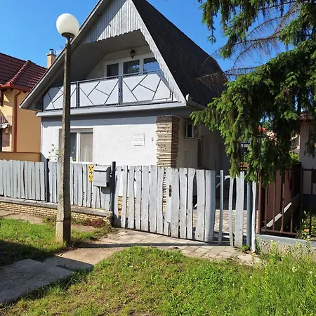 Apartament Nikolett *